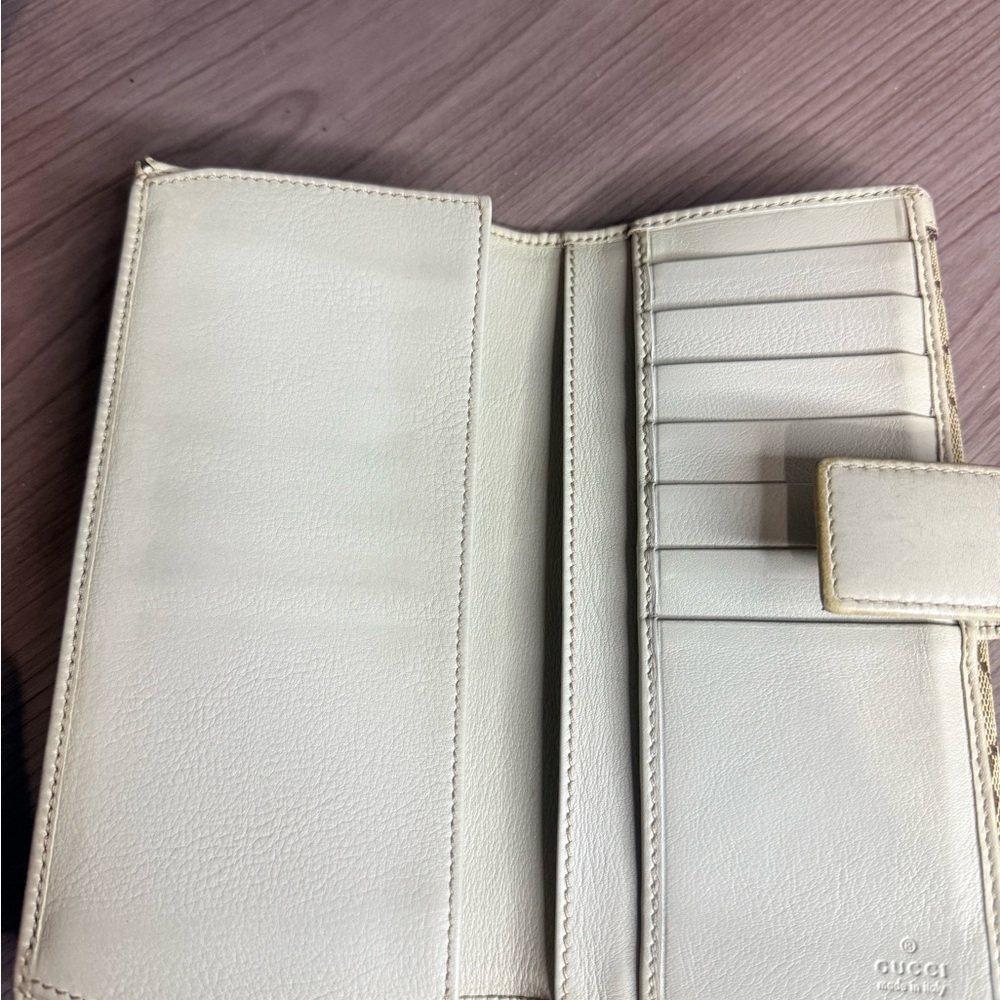 Gucci Beige GG Canvas Continental Wallet with Gold Double G - Picture 4 of 12